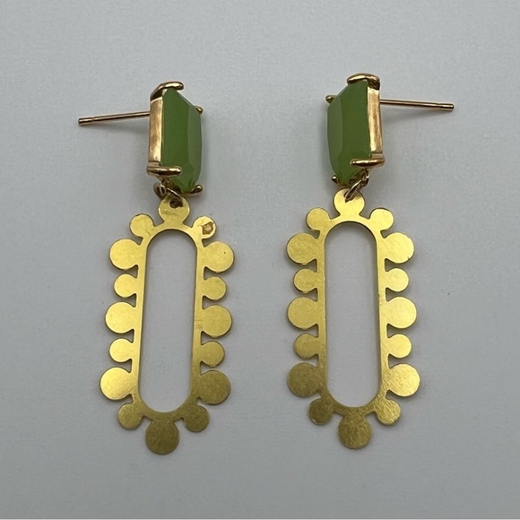 Delicate Flirty Art Deco Brass Earrings - Floral Elegant Drop Earrings - Picture 6 of 17